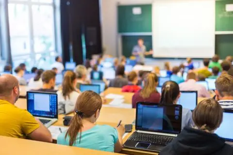 Studenten in een collegezaal